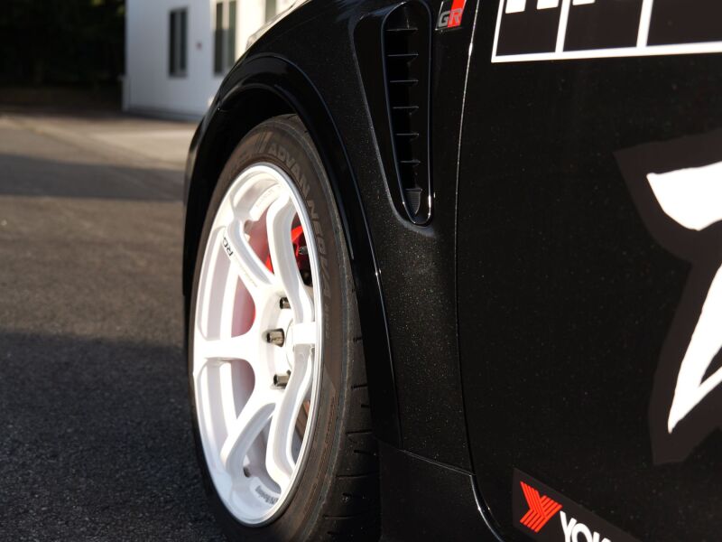 HKS GR COROLLA GZEA14H Fender Molding